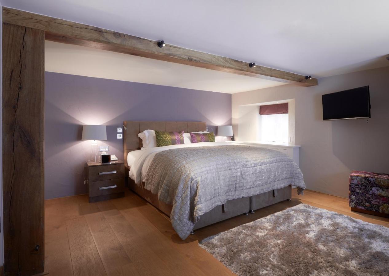 The Dog And Badger Bed & Breakfast Marlow  Rom bilde