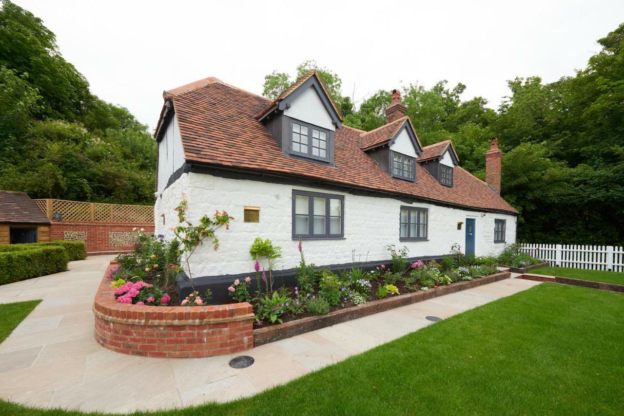 The Dog And Badger Bed & Breakfast Marlow  Eksteriør bilde